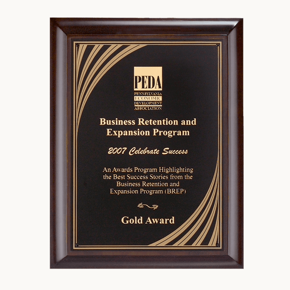 Hand Rubbed Cherry Finish Plaque with Cascading Gold Plate - 8 x 10