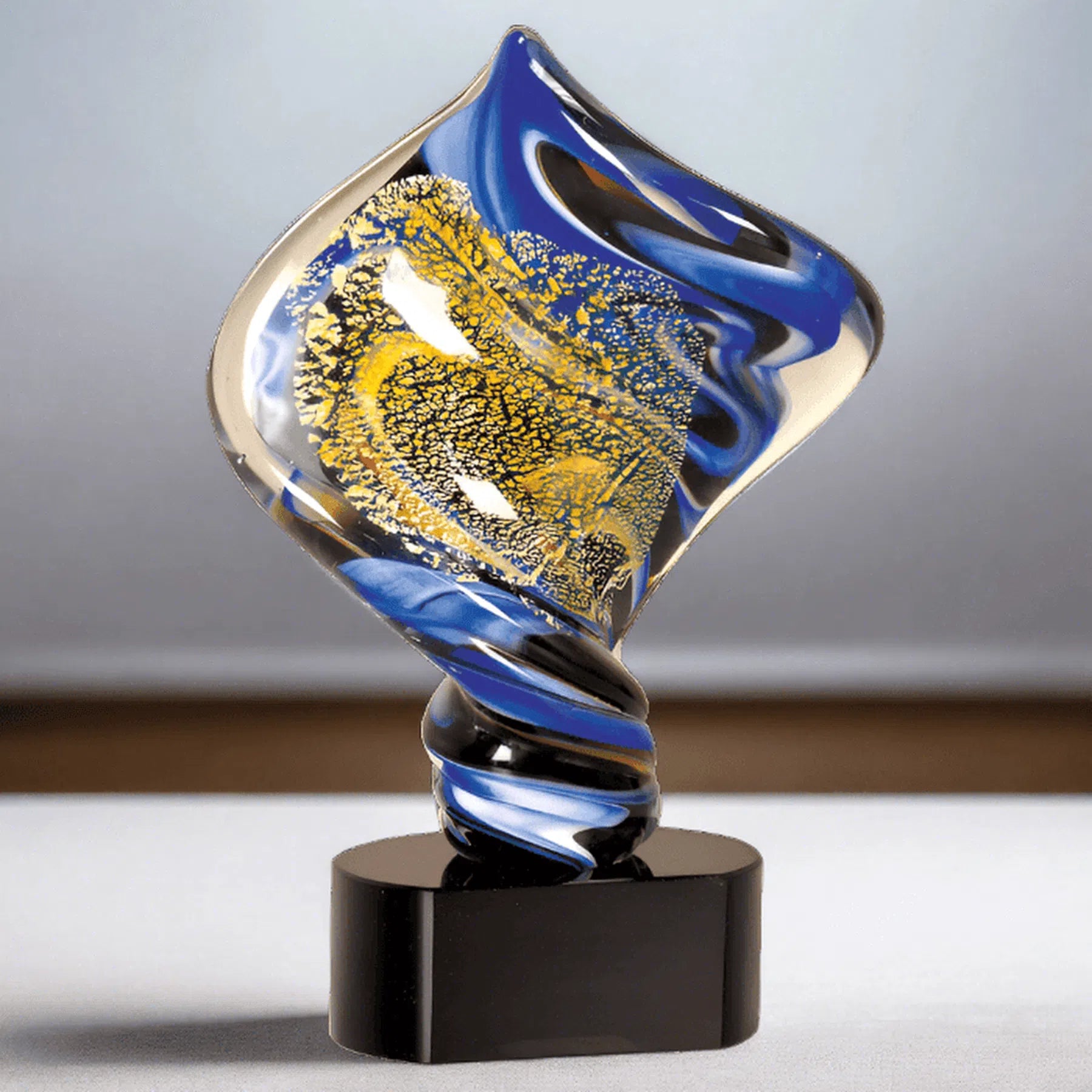 11" Diamond Twist Art Glass Award Sculpture