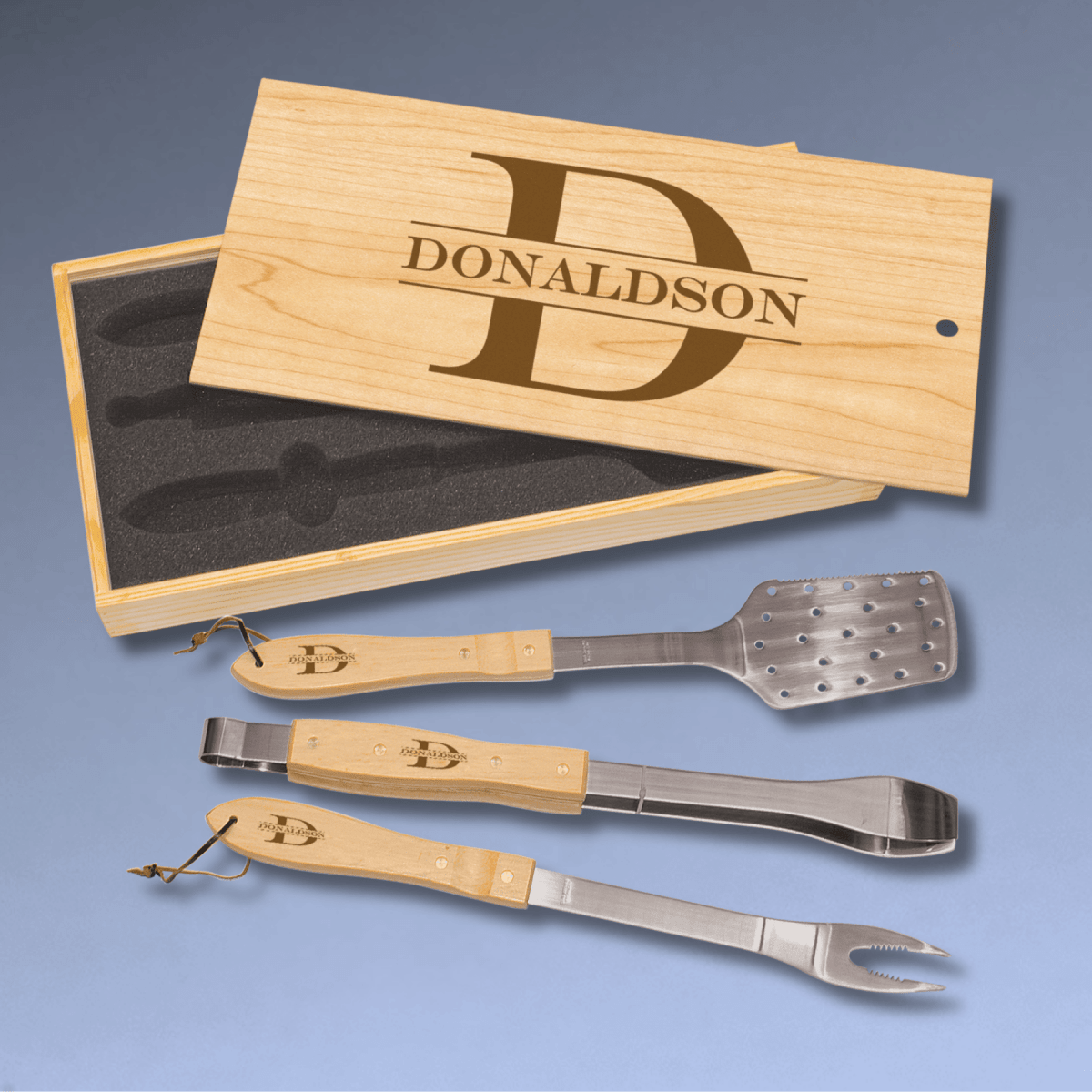 Personalized 3 - Piece Barbeque Tool Set in Maple or Bamboo - Maple Case